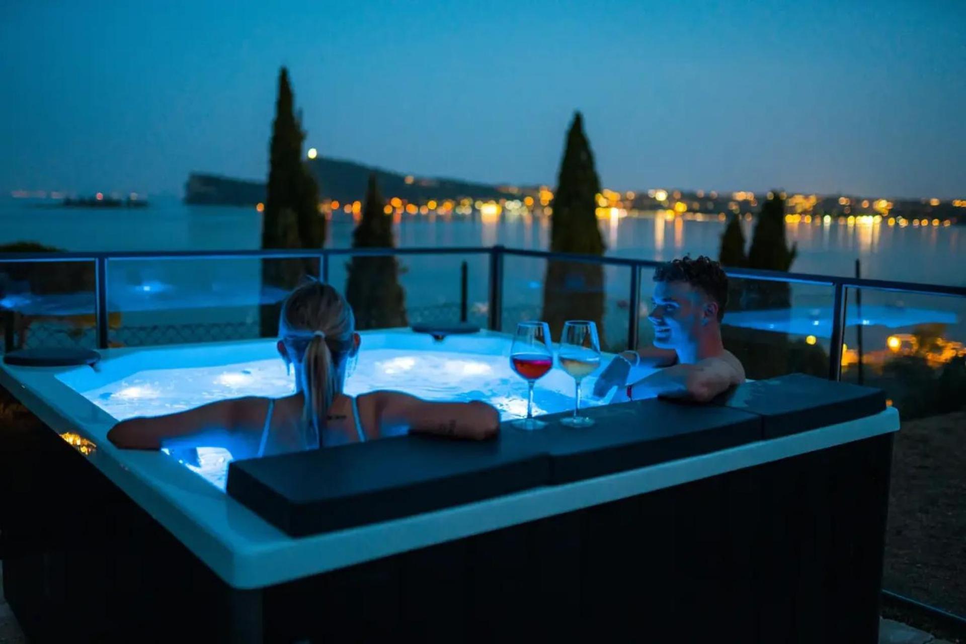 Vacanze Glamping Boutique Сан-Феліче-дель-Бенако Екстер'єр фото